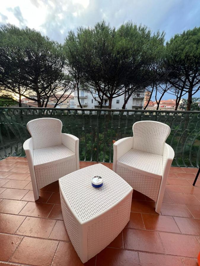 Sorrento Home E Flat Park And Pool Exterior foto